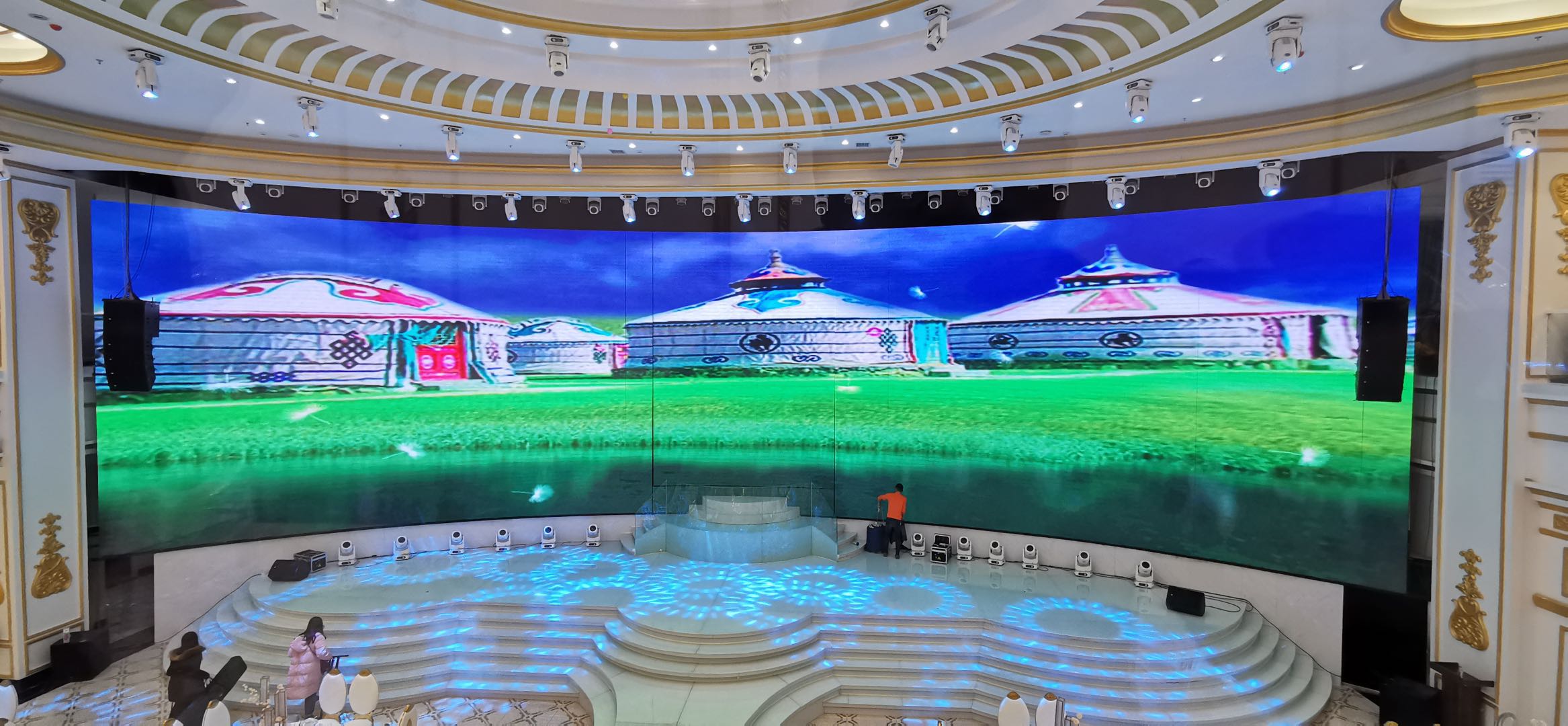 内蒙古巴彦淖尔  户内P5租赁屏  180平方