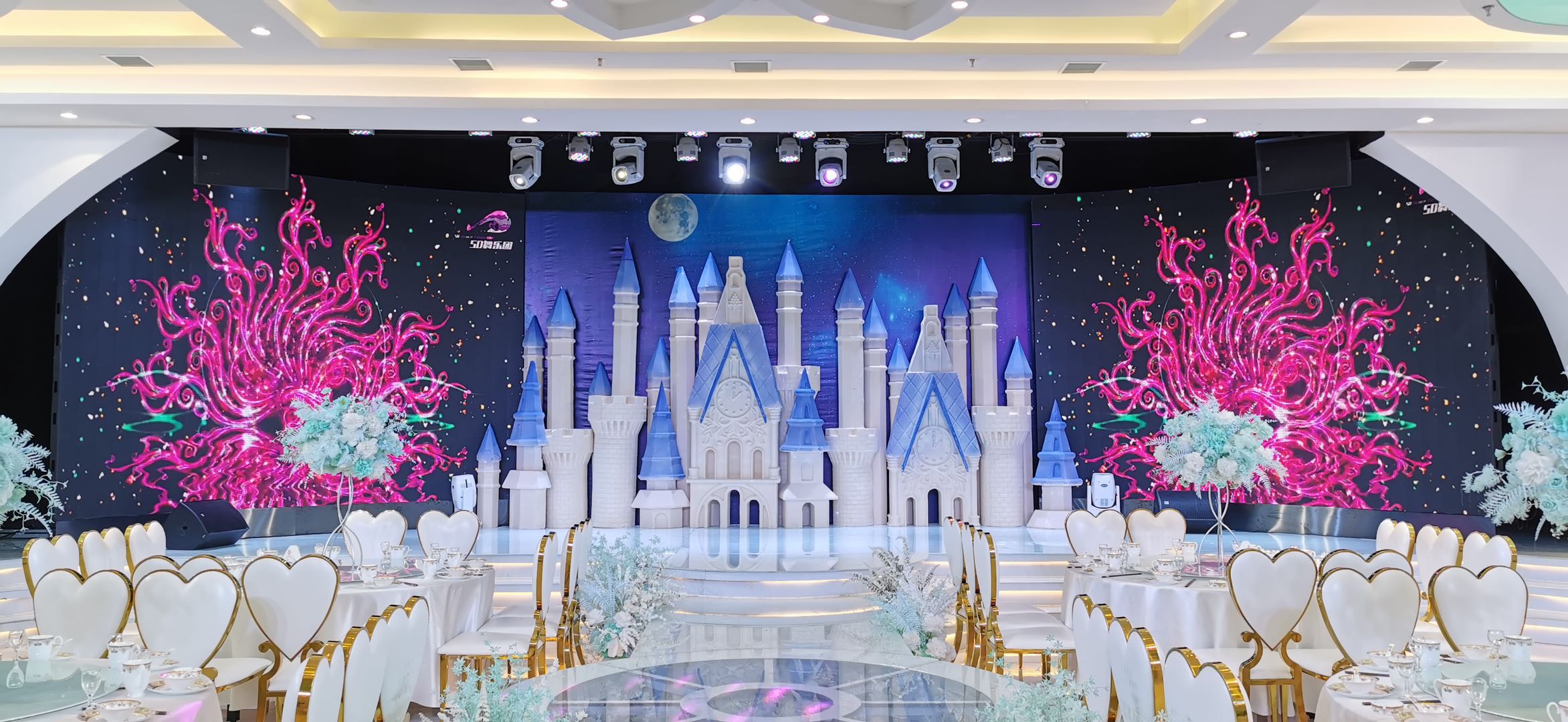 内蒙古巴彦淖尔  户内P5租赁屏30平方